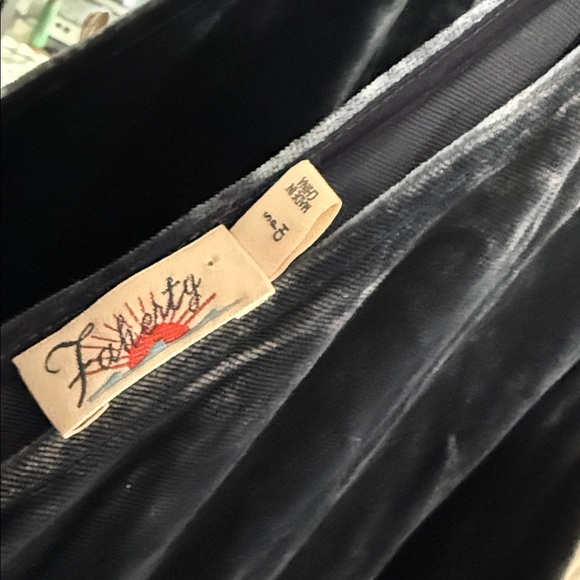 Faherty velvet jumpsuit - Picture 6 of 6